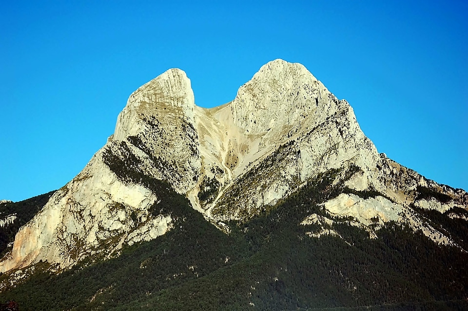 Landscapes pedraforca catalonia