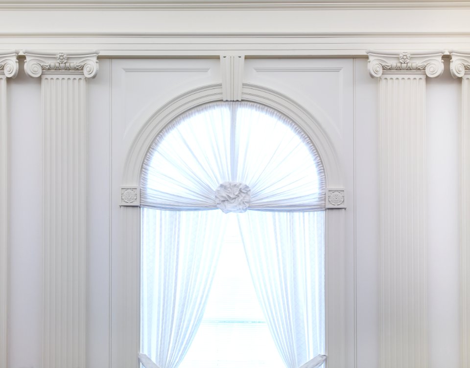 White hall entrance. Original image from Carol M. Highsmith’s America, Library of Congress collection.