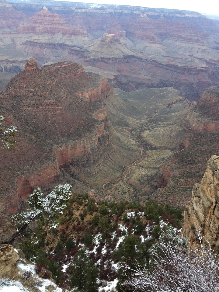 Grand rim geology