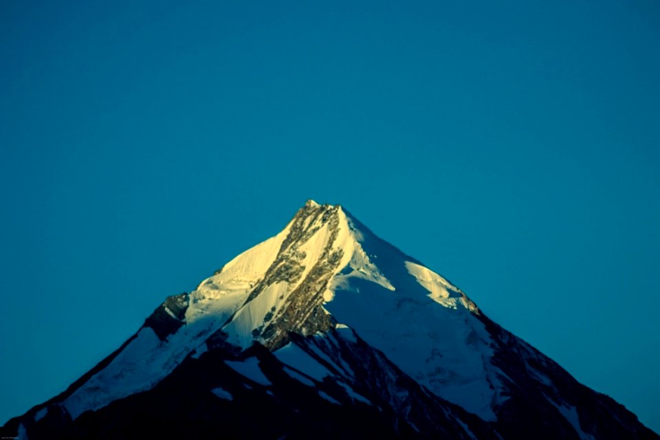 Sun Rise On The Mountain