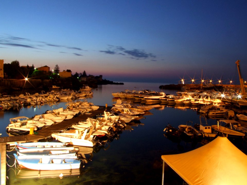 Porto Ulisse-Ognina-Catania-Sicilia-Italy - Creative Commons By Gnuckx
