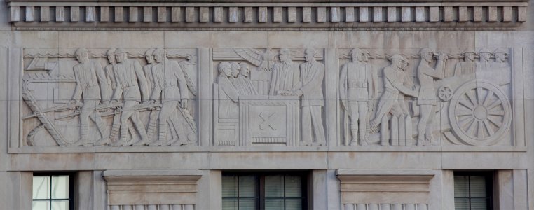Exterior bas-relief, Theodore Levin United States Courthouse, Detroit Federal Building, Detroit, Michigan (2010) by Carol M. Highsmith. Original image from Library of Congress.