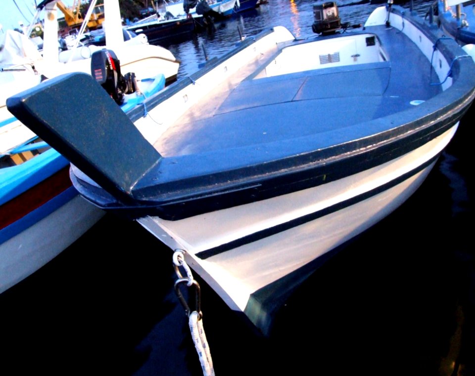 Porto Ulisse-Ognina-Catania-Sicilia-Italy - Creative Commons By Gnuckx