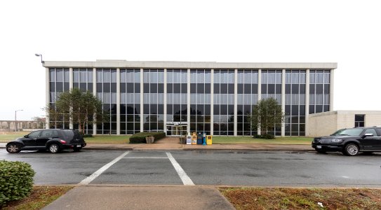 Exterior. George Howard Jr. Federal Building and U.S Courthouse, Pine Bluff, Arkansas (2017) by Carol M. Highsmith. Original image from Library of Congress.