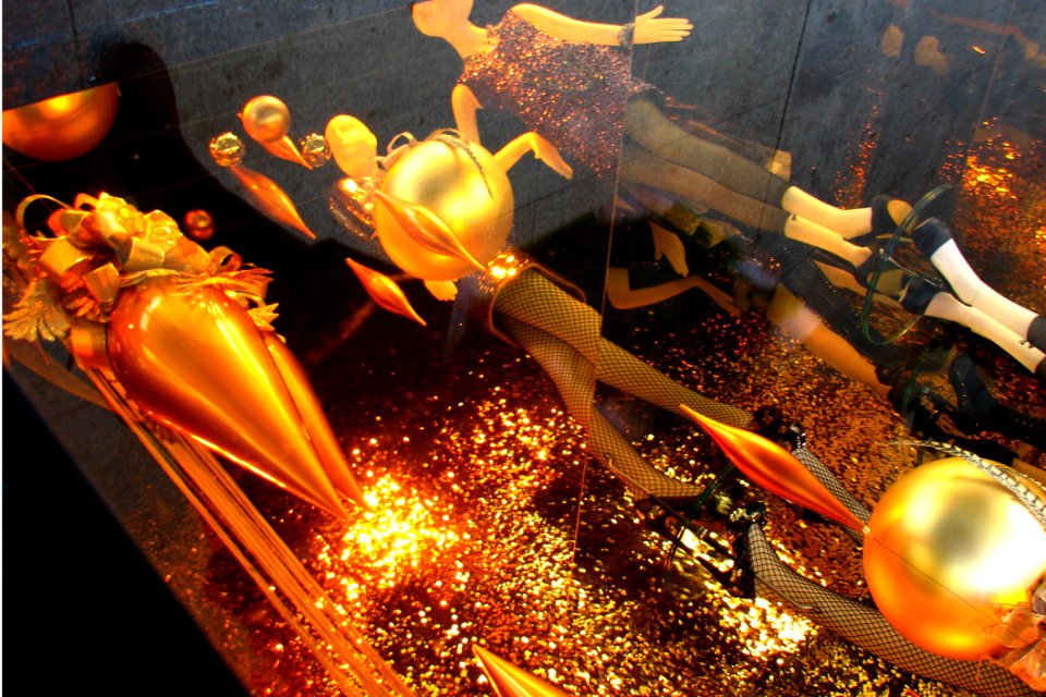 Gold Semiabstract 2