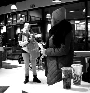 Unknown Beauty Burger King Candid