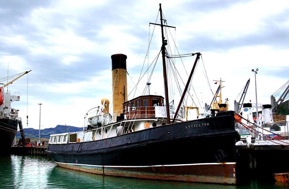 Steam Tug Lyttleton