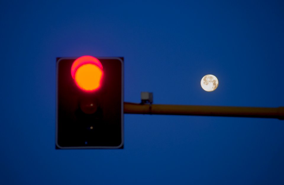 MM00A-1406 TVJ ASTRO MOON URB D3000 55-200