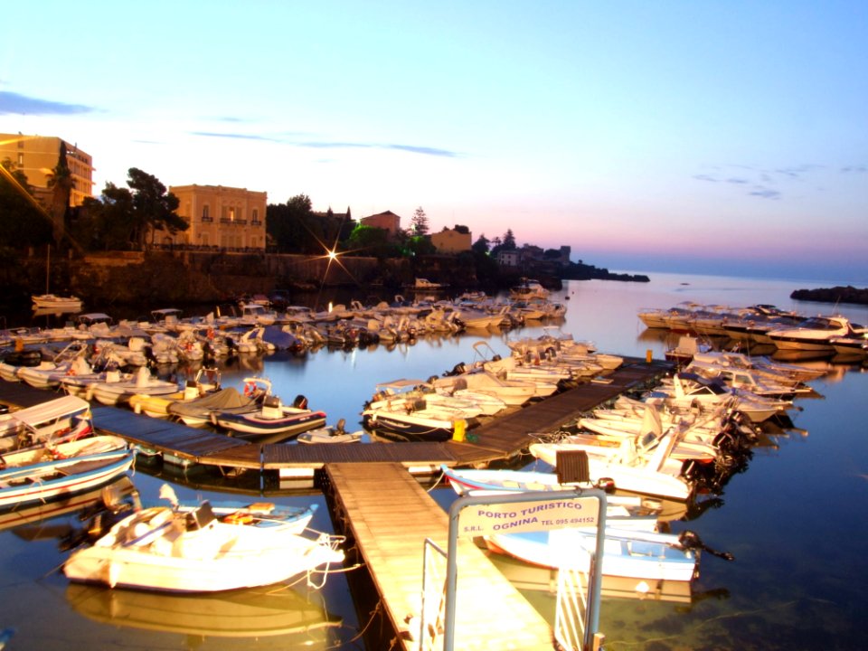 Porto Ulisse-Ognina-Catania-Sicilia-Italy - Creative Commons By Gnuckx