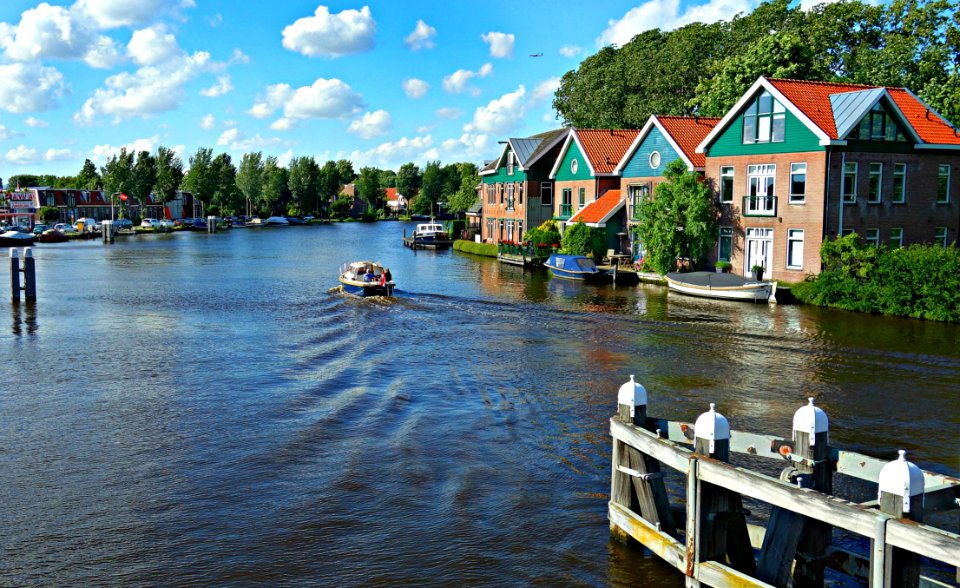 PDD Pixabay - Digionbew 11 July 02-07-16 Amstel Seen From Bridge Over The Amstel Ouderkerk LOW RES DSC03878