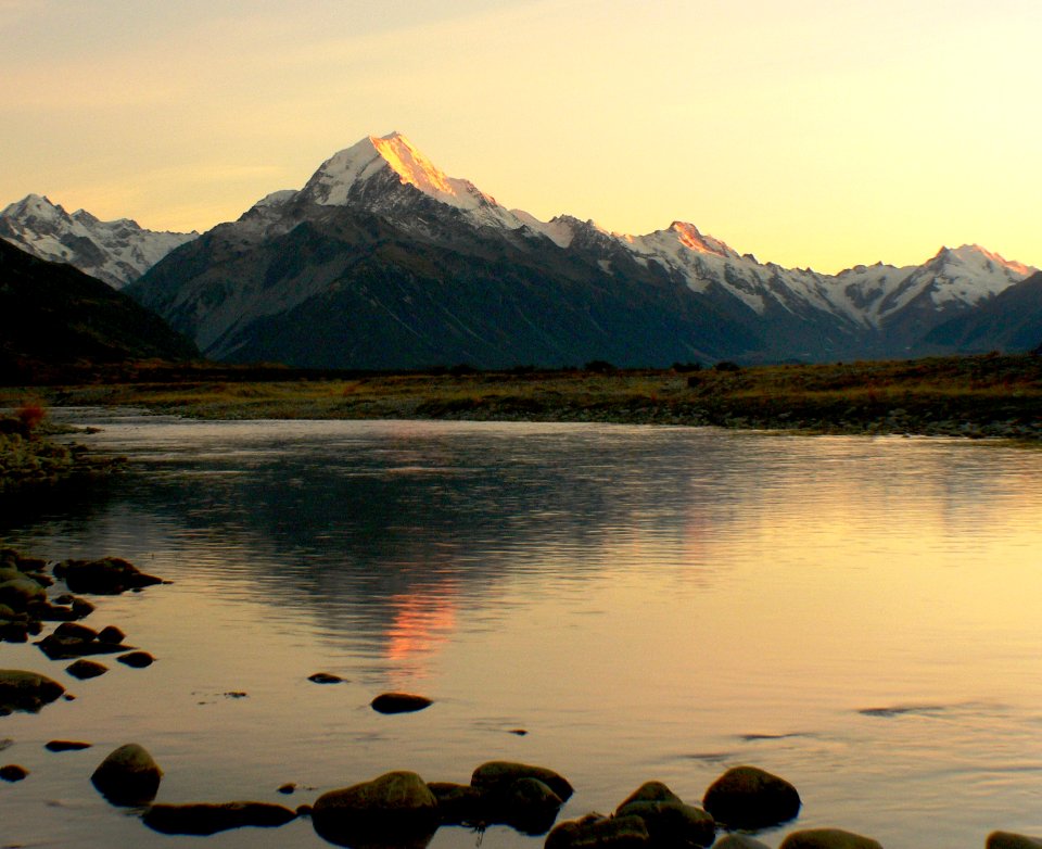 Sunrise Mount Cook NZ