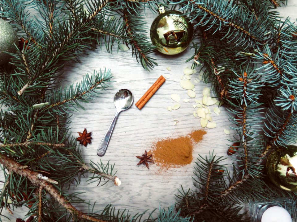 Spoon Baubles And Wreath