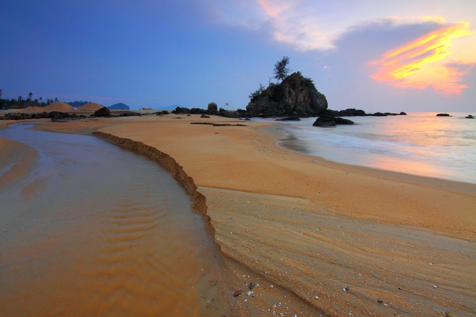 Sandbar And Rocks