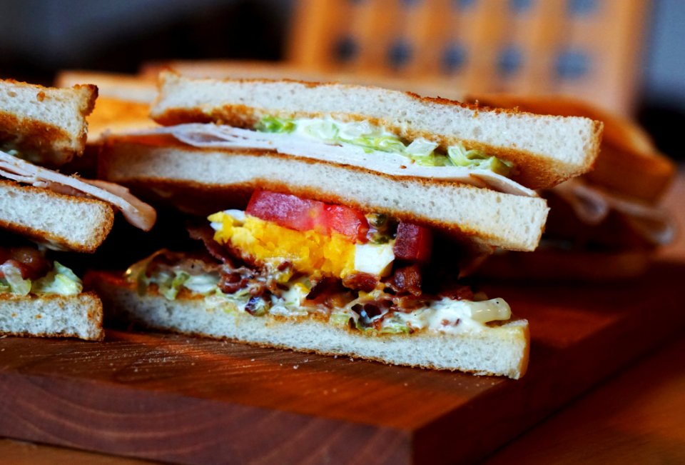 Vegetale And Meat Sandwhich