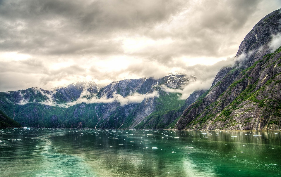 Mountains hdr scenic