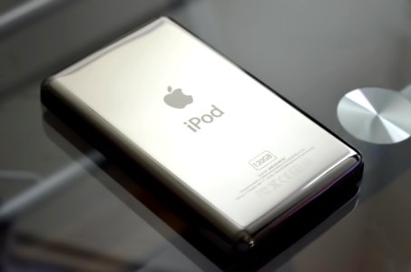 Silver Ipod Touch 120 Gb photo