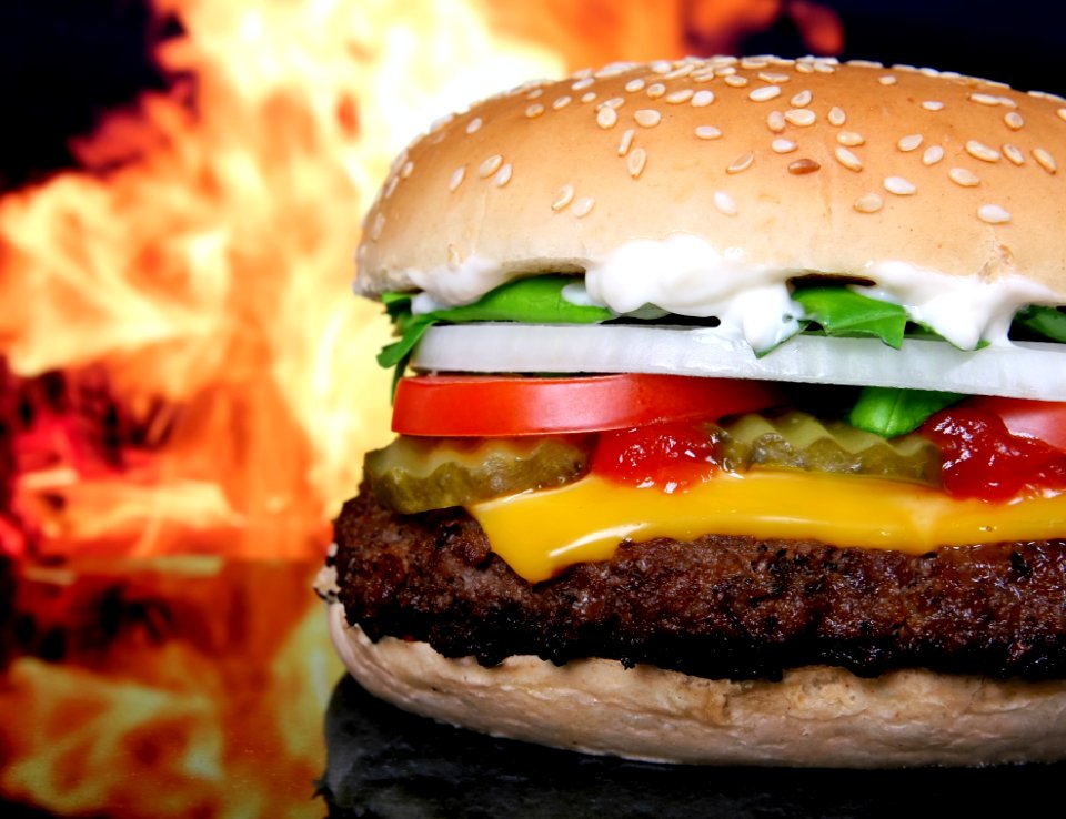 Meat Tomato And Cheese Burger