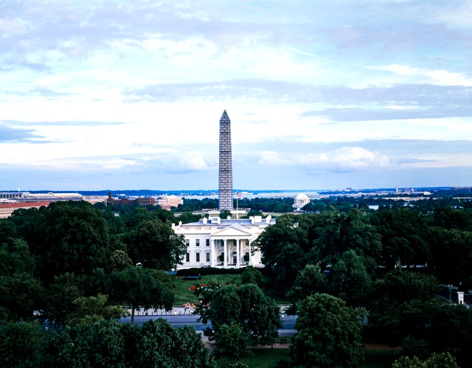 The White House, the Jefferson Memorial and the Washington Monument.