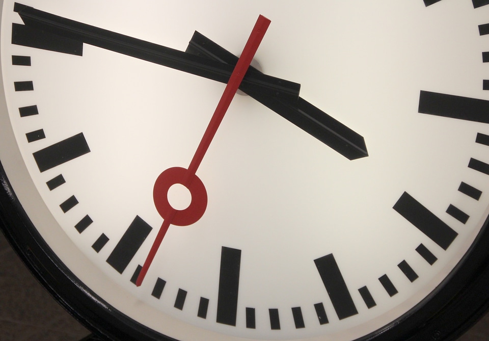 Seconds scale minutes