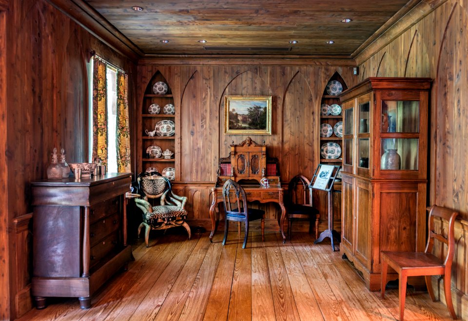 The "Texas Room" at Bayou Bend mansion, the former home of philanthropist and collector Ima Hogg in Houston, Texas. Whereas other rooms in the home feature elegant classical furnishings, this room is far more informal and (Texas) thematic. Of special note is the c. 1885–95 rocking chair in the left corner, made from Texas steer horns and jaguar hide, attributed to Wenzel Friedrich. Original image from Carol M. Highsmith’s America, Library of Congress collection.