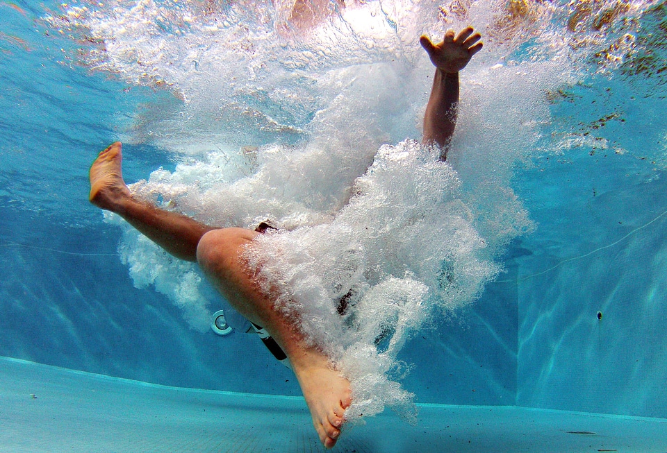 Underwater dive water