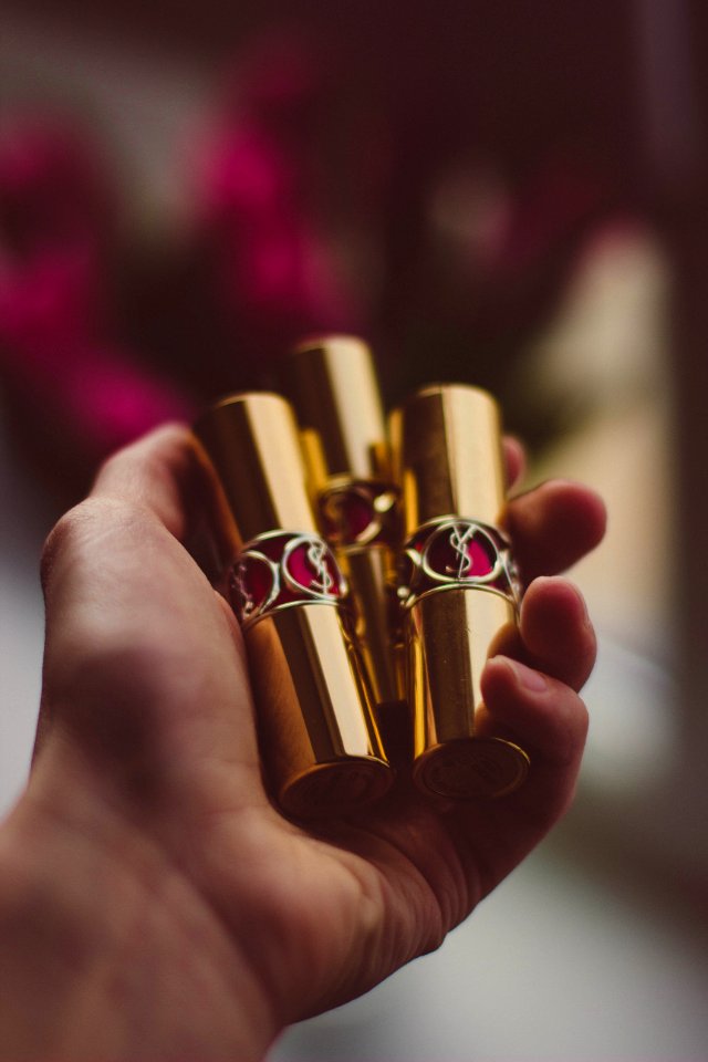 Gold Case Lipstrick