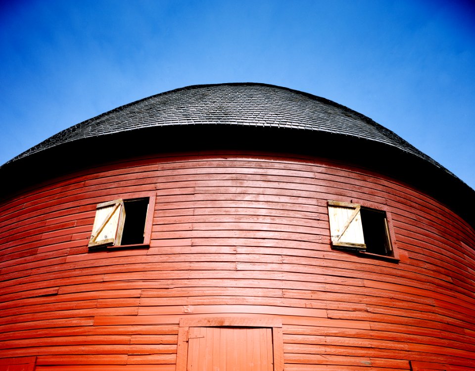 Round Barn, Arcadia, Oklahoma. Original image from Carol M. Highsmith’s America, Library of Congress collection.