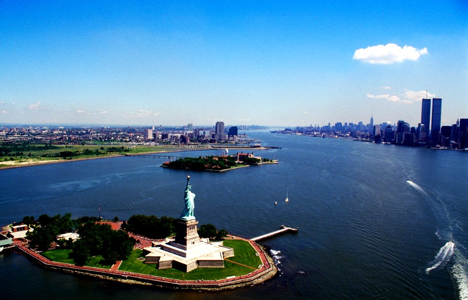 The Statue of Liberty. Original image from Carol M. Highsmith’s America, Library of Congress collection.