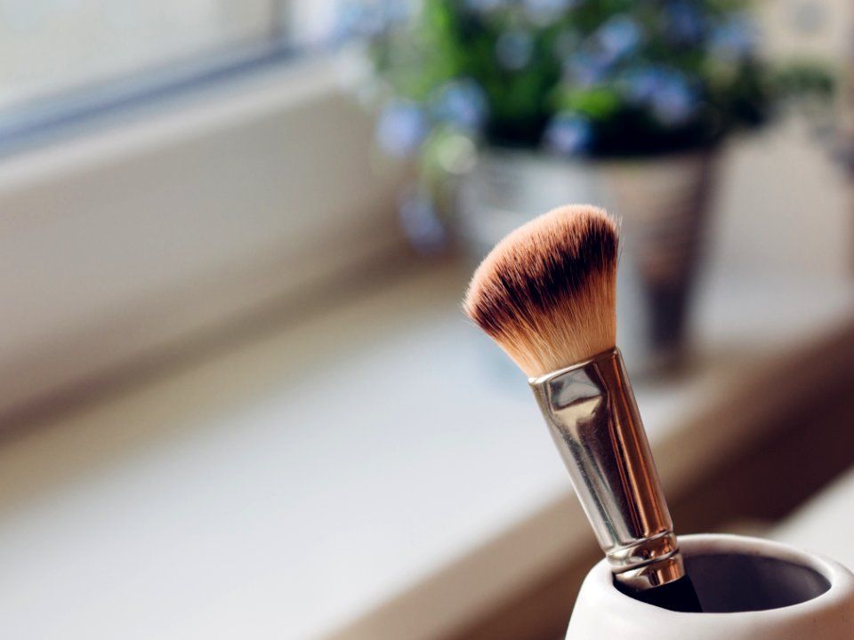 Make-up Brush In Cup
