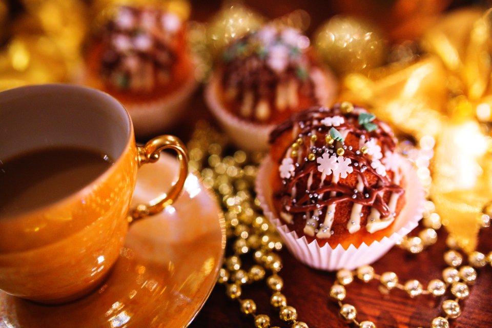 Christmas Cupcake amp Coffee
