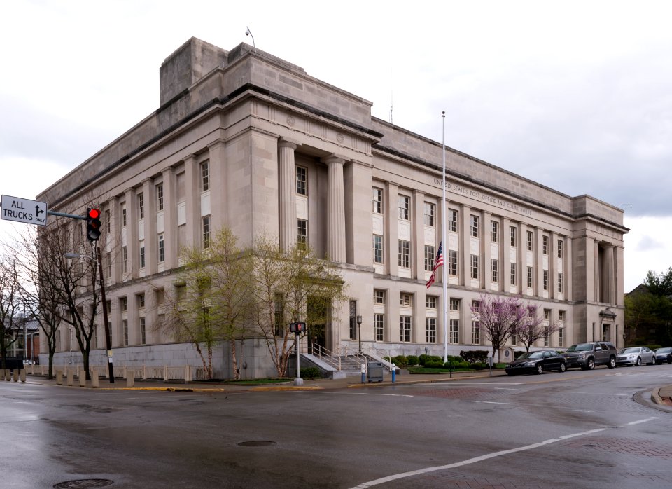 Exterior view of U.S Post Office & Court House, Lexington, Kentucky (2013) by Carol M. Highsmith. Original image from Library of Congress.