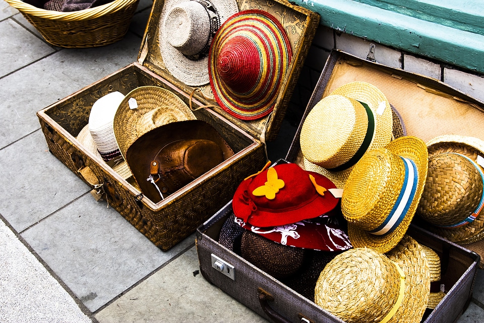 Merchandise sale straw hats
