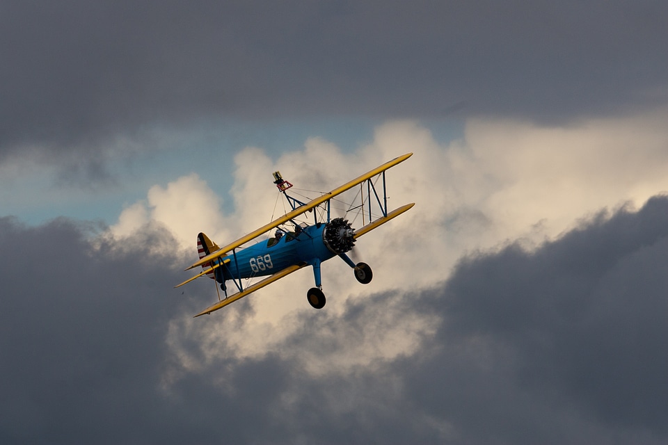 Propeller oldtimer heavy cloud