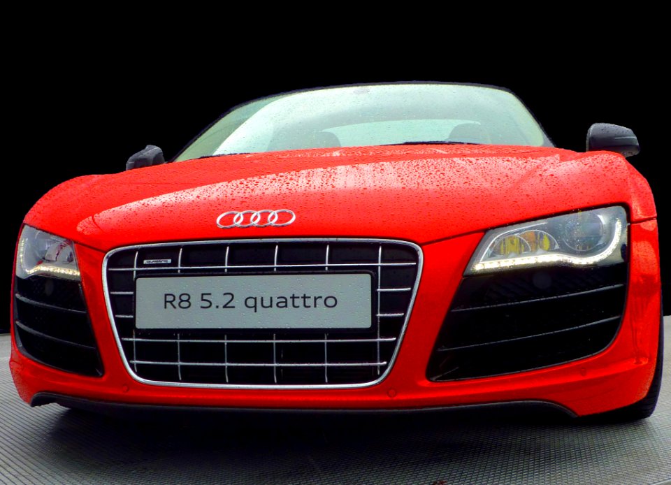 Red Audi R8 Quattro