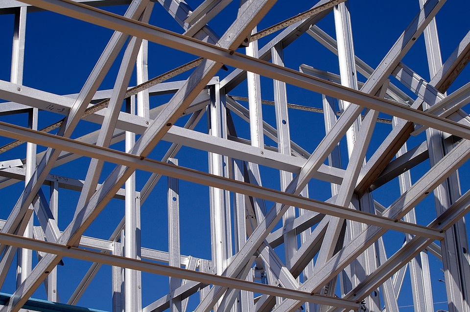 Geometric steel lines