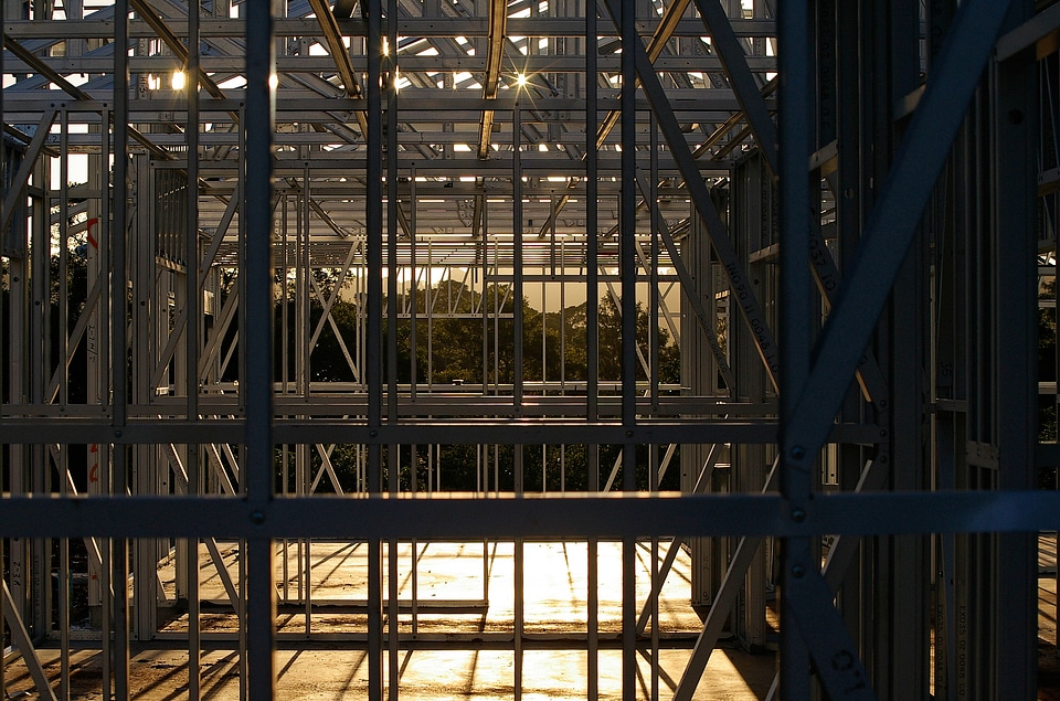 Geometric steel lines