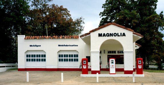 Magnolia Mobil Gas station, Arkansas (1980-2006) by Carol M. Highsmith. Original image from Library of Congress. photo