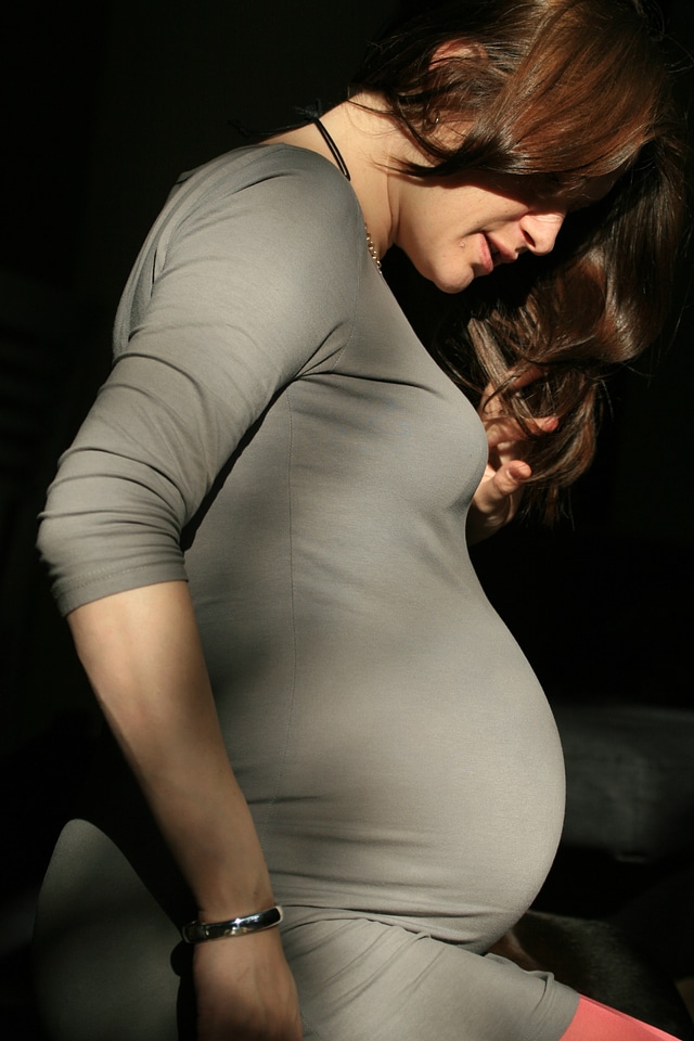 Family offspring belly
