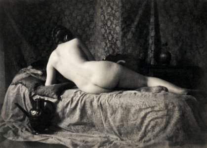 Nude photography of naked woman, Female Nude from the Back (1870s).