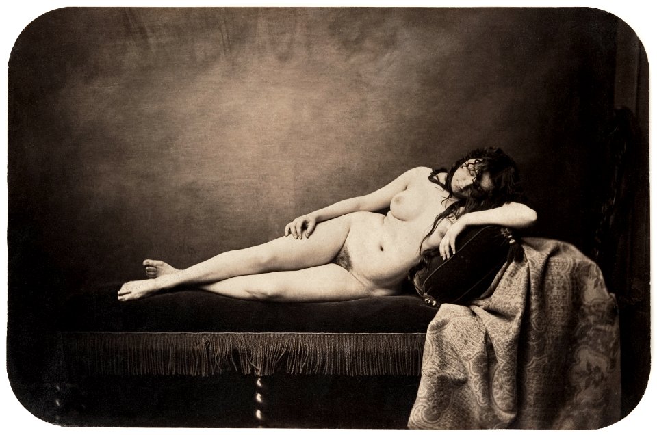 Nude photography of naked woman, Nu féminin allongé sur un canapé Récamier (ca. 1856) by Gustave Le Gray. Nude photography of naked woman,