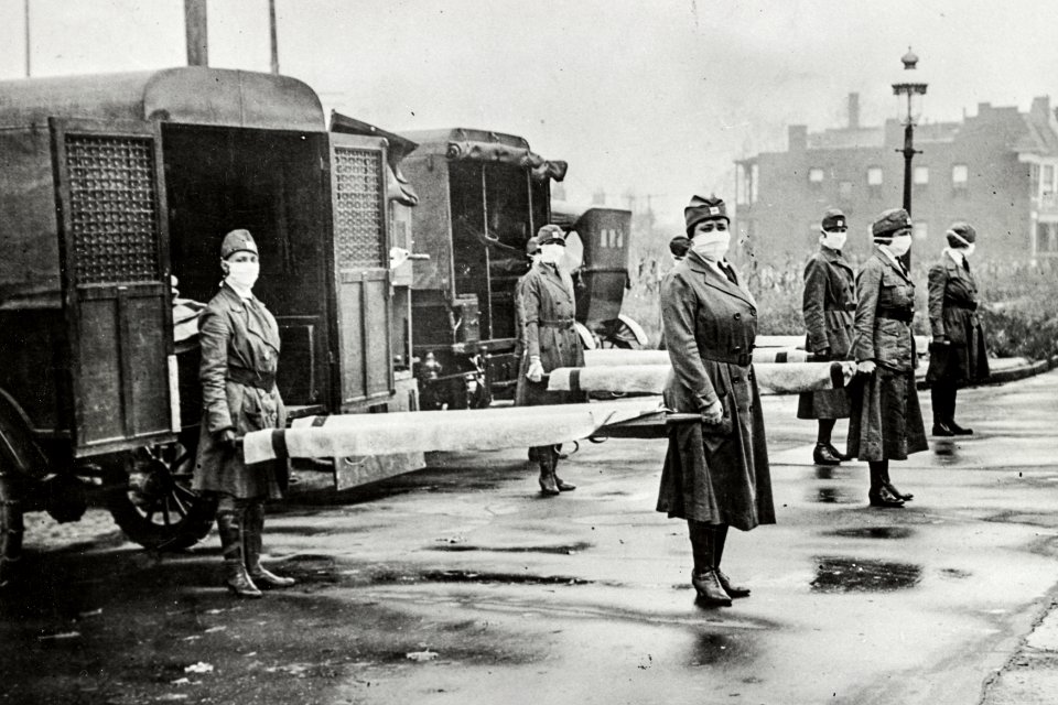 St. Louis Red Cross Motor Corps on duty during influenza epidemic (1918).