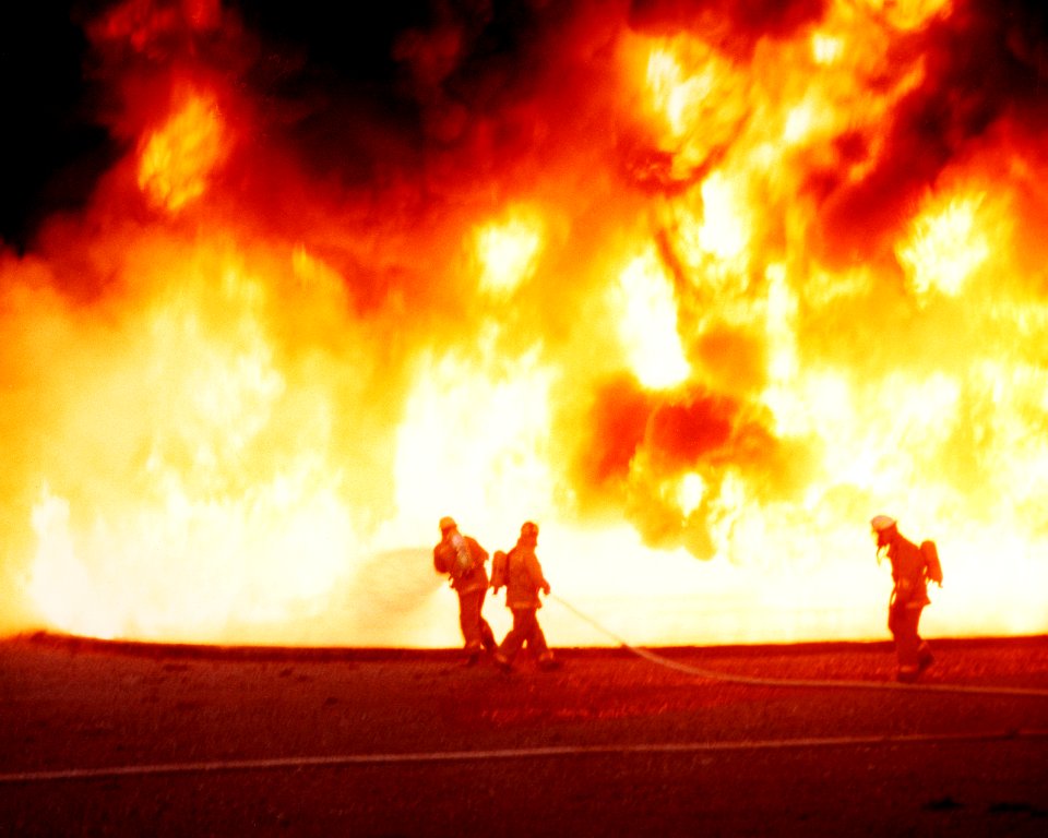 The new firefighter breathing system is made up of an air bottle, a frame and harness, a face mask, and a warning device.