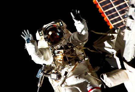 NASA astronauts in space - photo