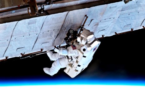 NASA astronauts in space - photo