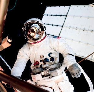 Astronaut Jack R. Lousma, Skylab 3 pilot, participates in the Aug. 6, 1973, extravehicular activity. photo