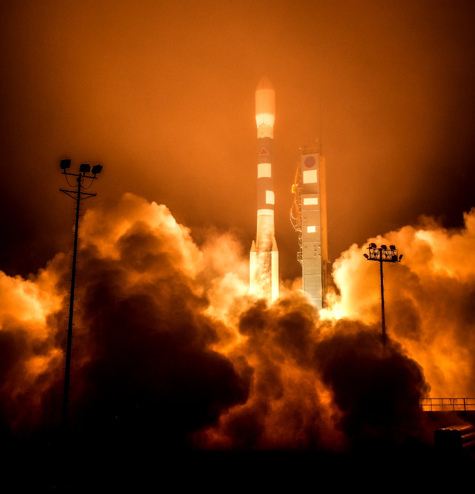A United Launch Alliance Delta II rocket launches with the Orbiting Carbon Observatory-2 satellite onboard from Space Launch Complex 2 at Vandenberg Air Force Base, Calif.