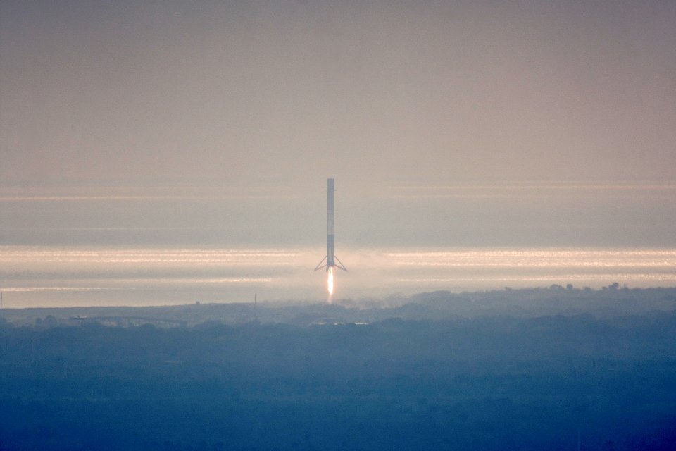 Falcon 9 First Stage lands on LZ–1 (2017).