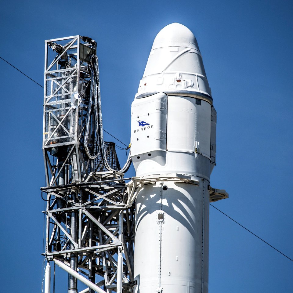 CRS–8 (2016). Falcon 9 and Dragon vertical on Pad 40 at Cape Canaveral, FL.