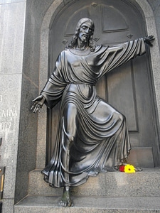 Art monument cemetery