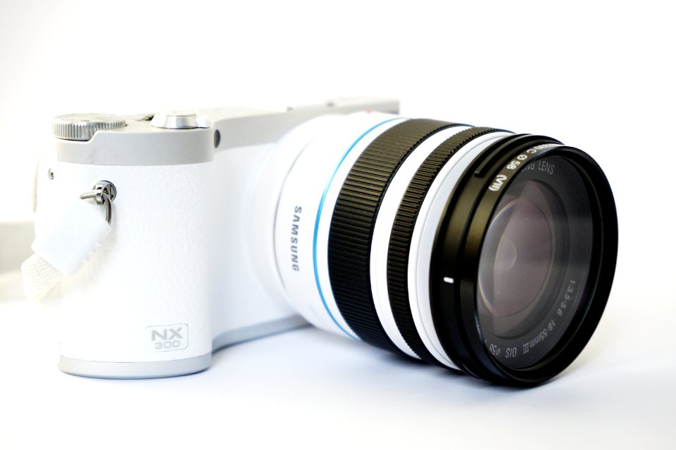 Samsung NX300 Digital Camera